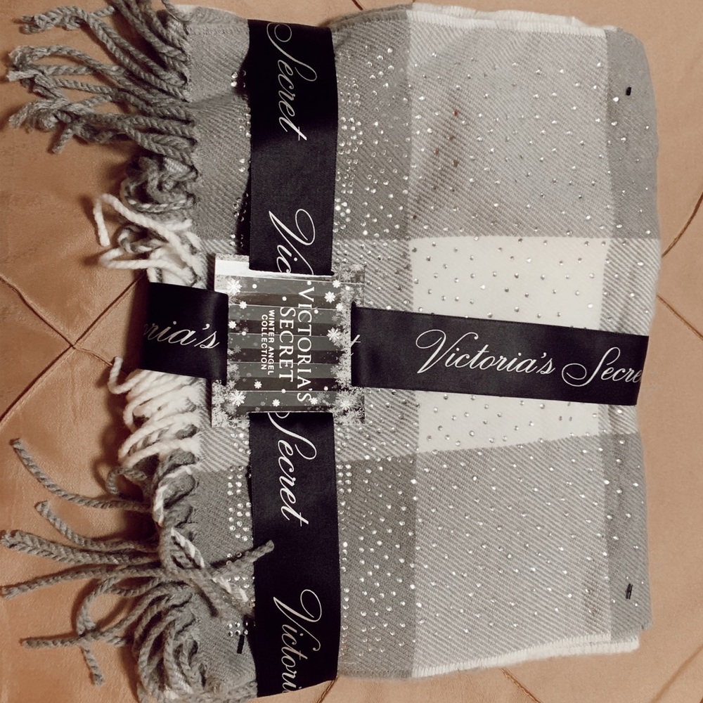 Victoria Secret Winter Collection Scarf